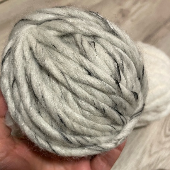 DESTASH Yarn Bundle Bulky/Super Bulky Yarn - Picture 5 of 7